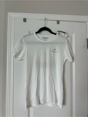 Ford Bronco Women’s tee shirt size large with tags